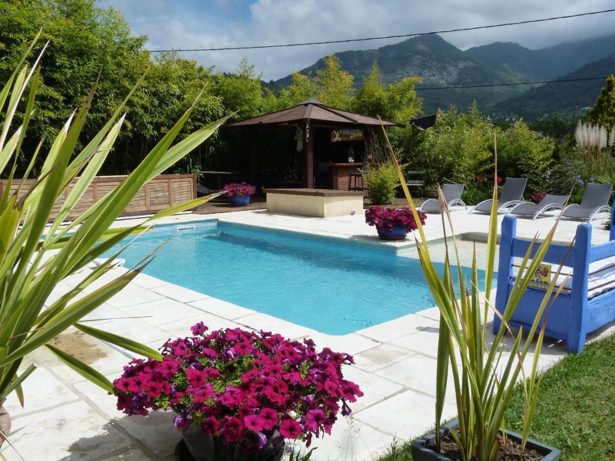 Les Bambous B&B Леван Экстерьер фото