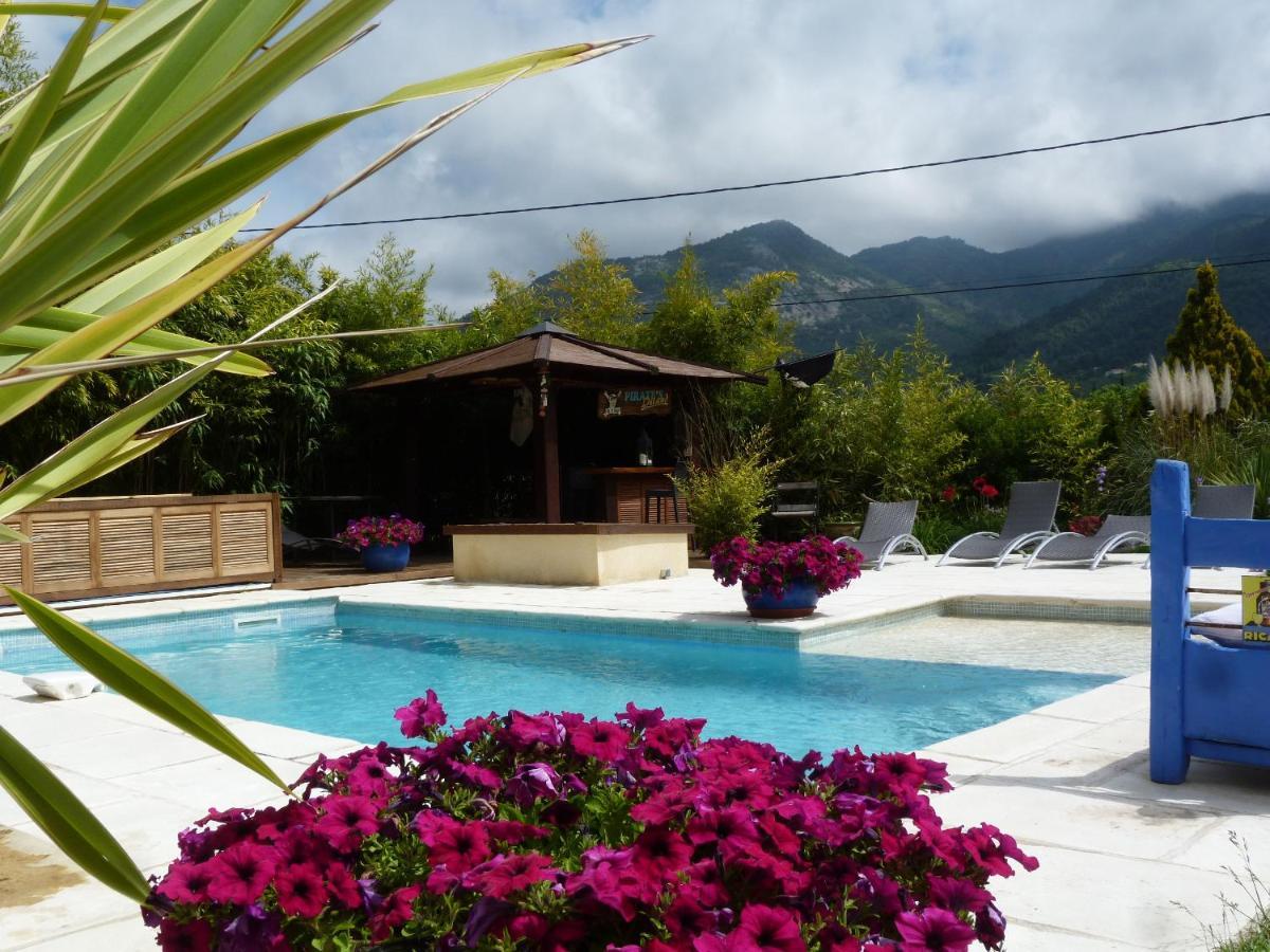 Les Bambous B&B Леван Экстерьер фото