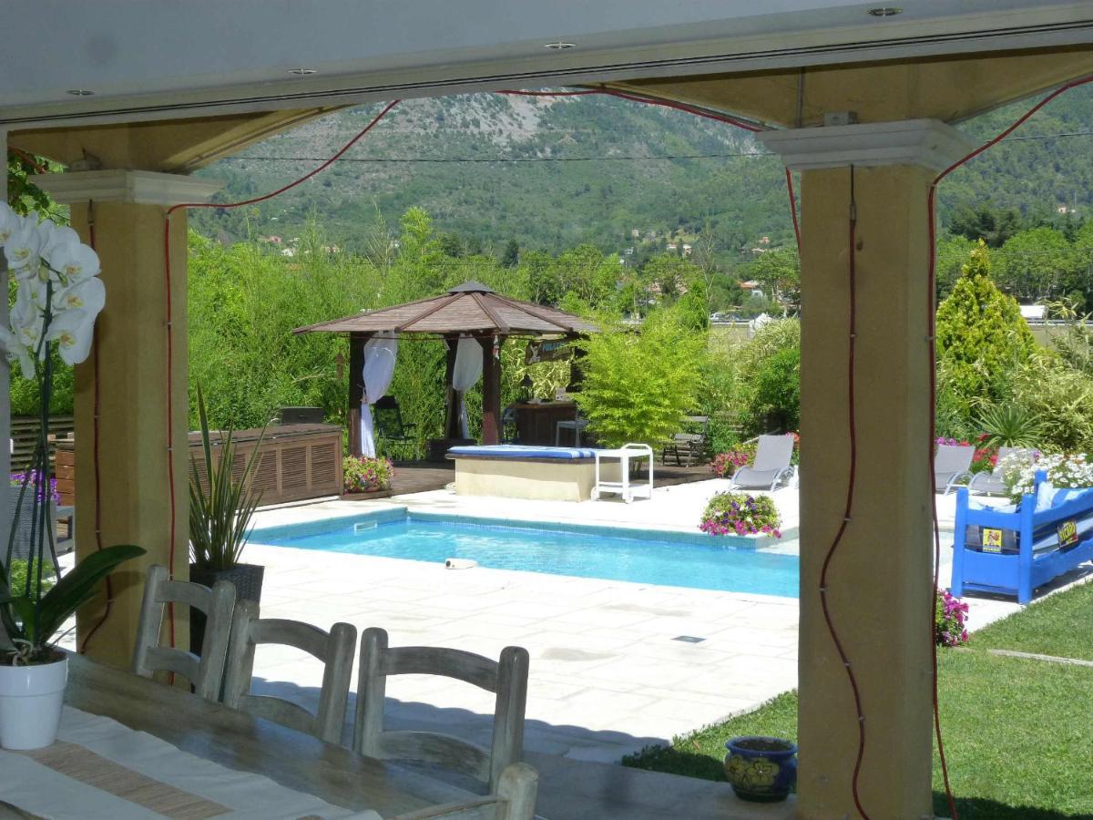 Les Bambous B&B Леван Экстерьер фото